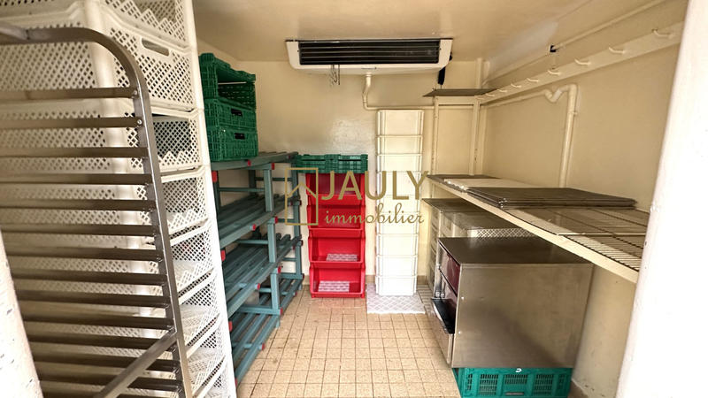 Local commercial - 310 m² - 12 pièces