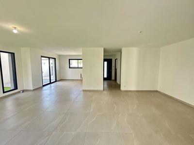 Maison - 113 m² - 4 pièces