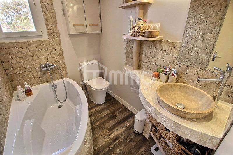 Maison de ville - 87 m² - 4 pièces