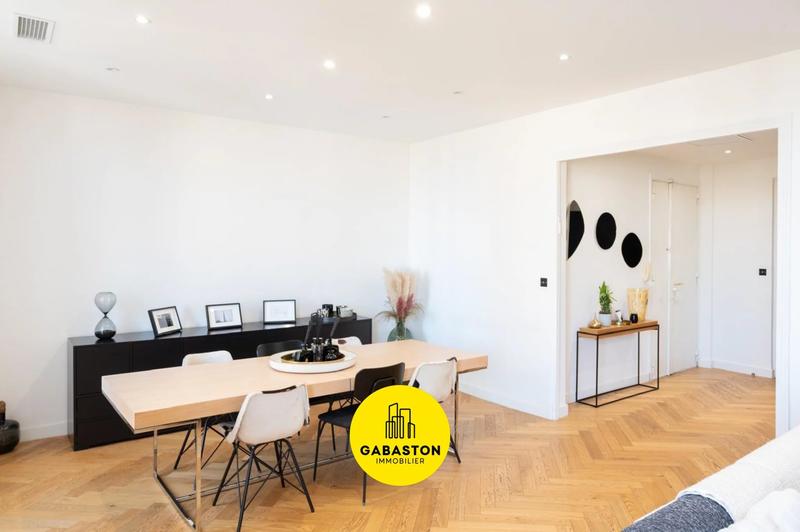 Appartement - 123 m² - 4 pièces