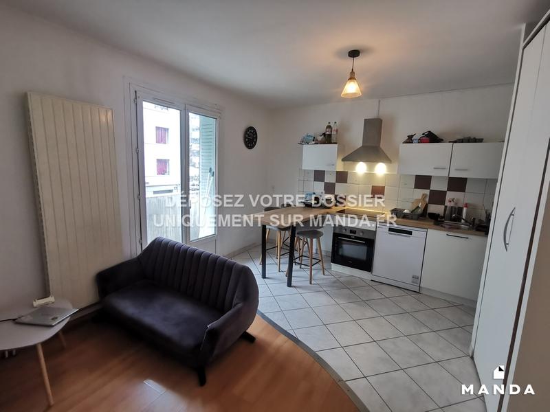 Chambre - 11 m² - 4 pièces