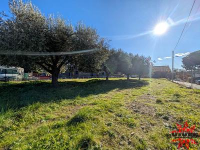 Terrain constructible - 561 m²