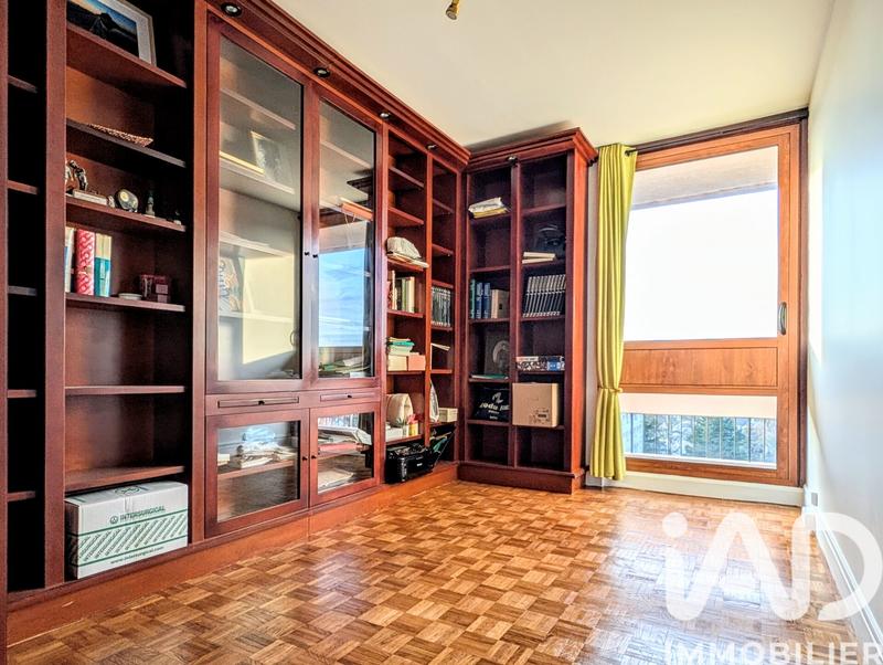 Appartement - 92 m² - 5 pièces