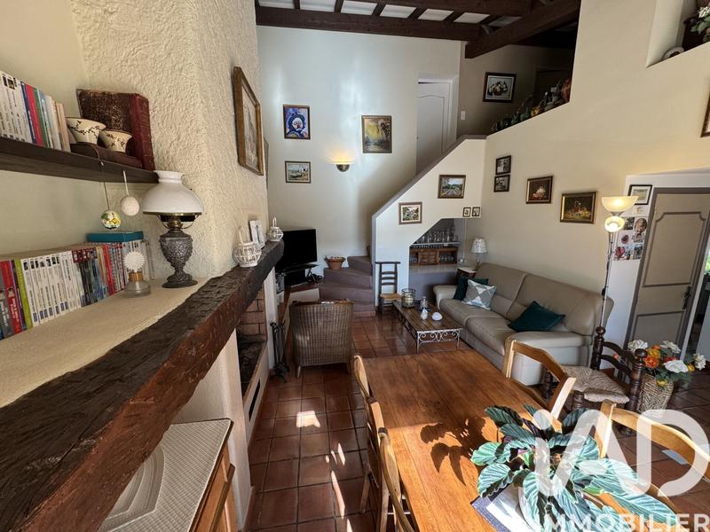 Maison - 95 m² - 5 pièces