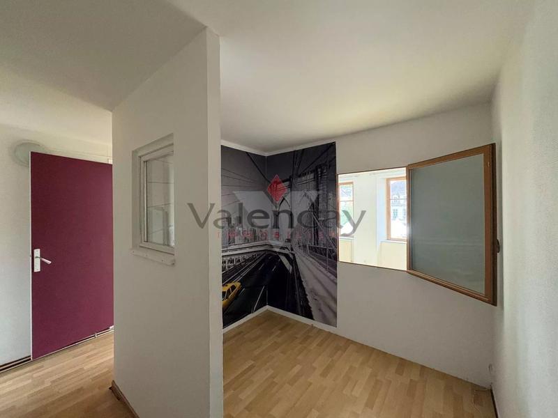 Appartement - 81 m² - 3 pièces