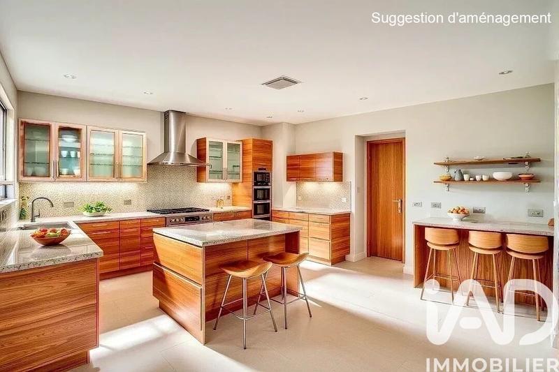 Maison de maîtres - 304 m² - 13 pièces