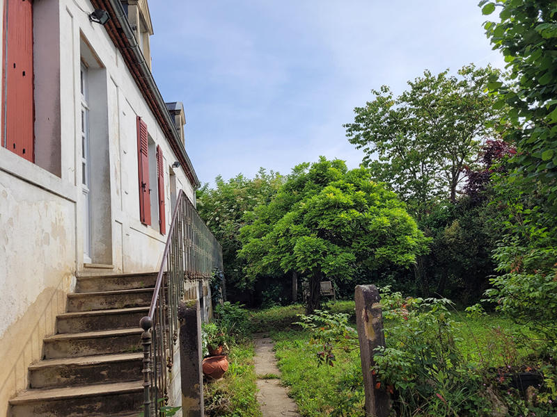 Maison - 146 m² - 8 pièces