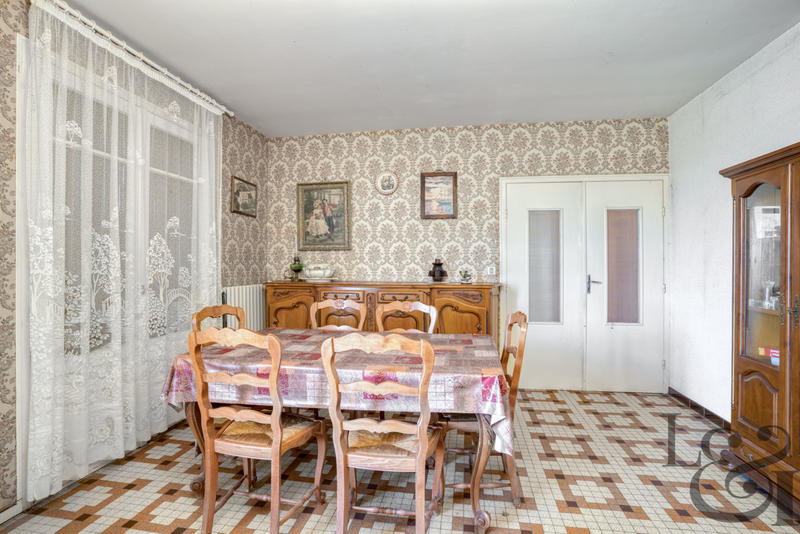 Maison - 111 m² - 4 pièces