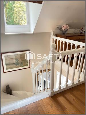 Maison - 200 m² - 5 pièces