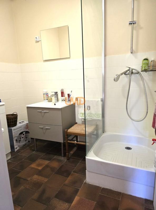 Maison traditionnelle - 166 m² - 6 pièces