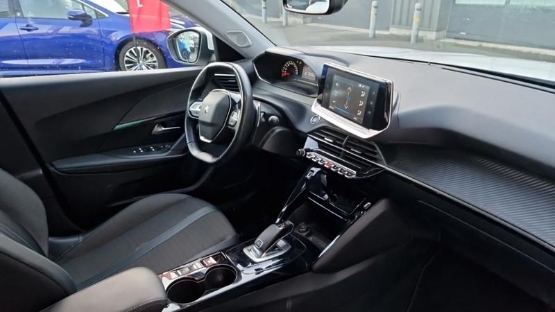 Peugeot 2008 Bluehdi 130 Ss Eat8 Allure