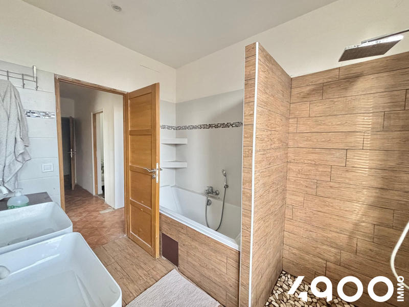 Maison - 160 m² - 7 pièces