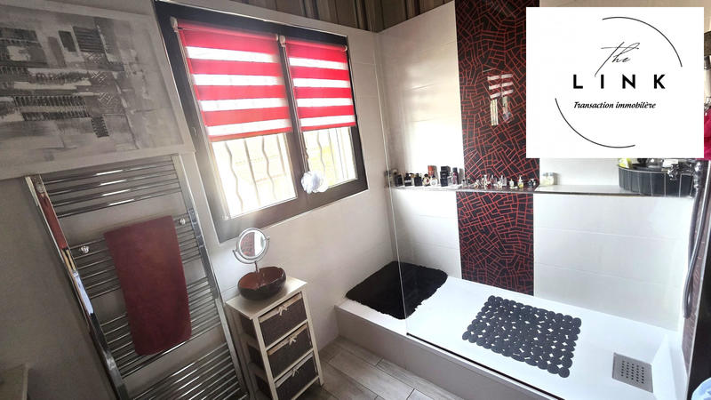 Maison - 141 m² - 7 pièces