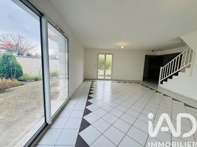 Maison - 118 m² - 5 pièces