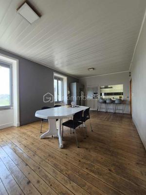 Maison de village - 231 m² - 9 pièces