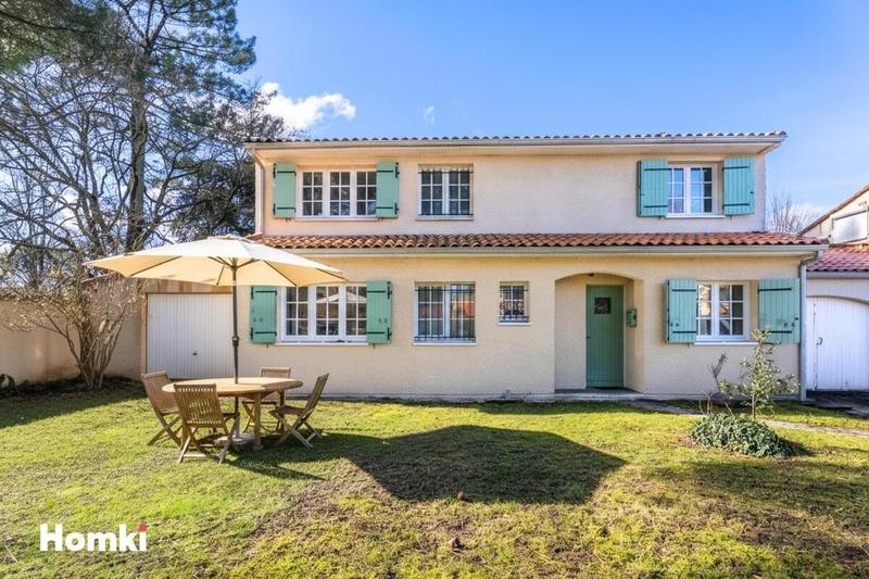 Maison - 160 m² - 6 pièces