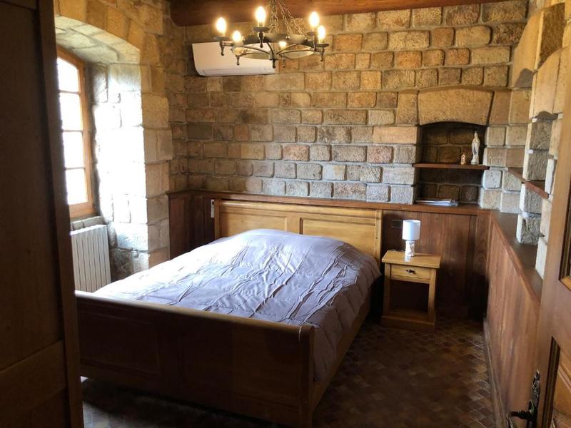 Propriété - 358 m² - 17 pièces