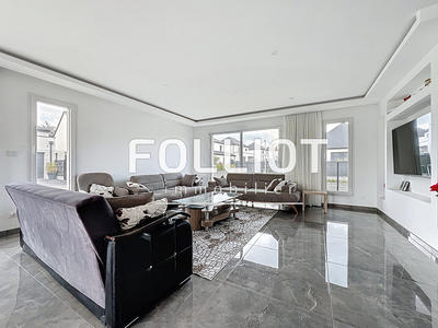 Maison - 145 m² - 6 pièces