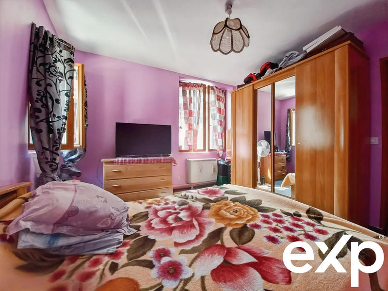 Maison - 104 m² - 4 pièces