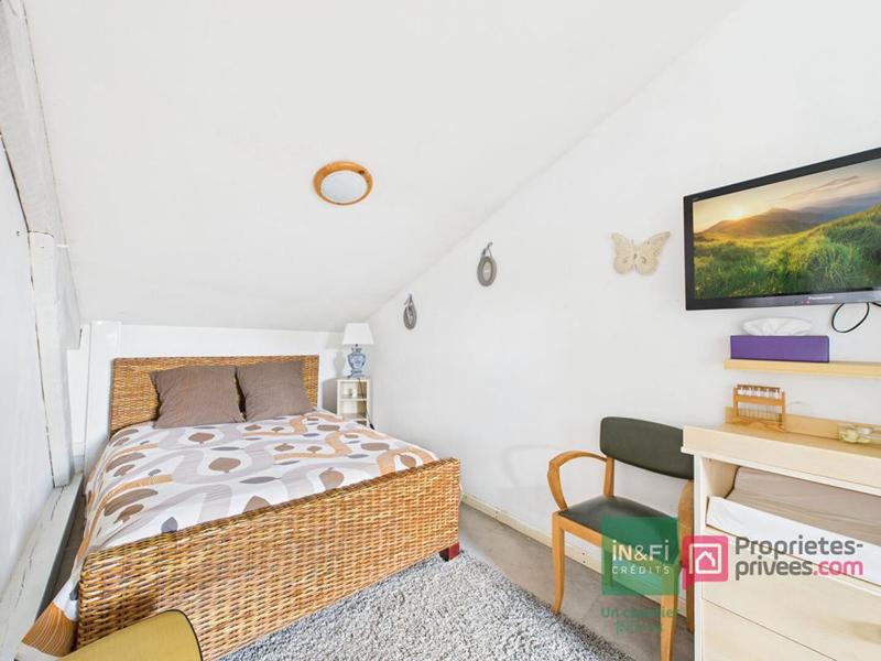 Maison - 220 m² - 8 pièces