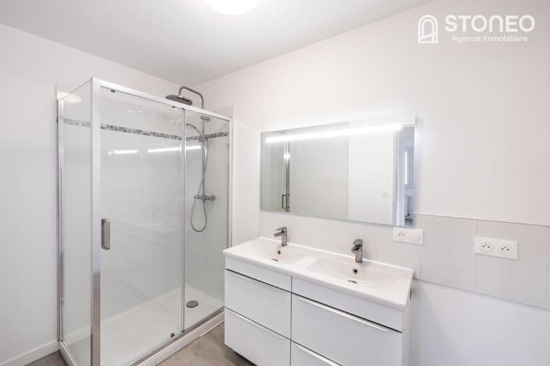 Appartement ancien - 80 m² - 4 pièces