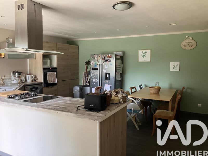 Maison - 210 m² - 10 pièces