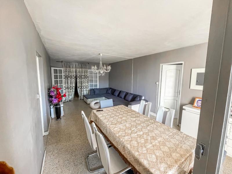 Appartement - 99 m² - 5 pièces