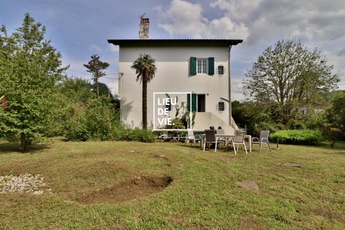 Maison ancienne - 135 m² - 6 pièces