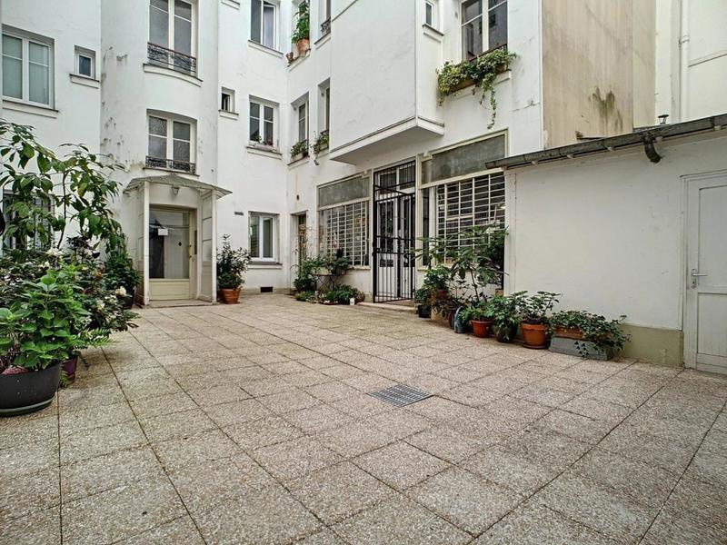 Studio - 24 m² - 1 pièce