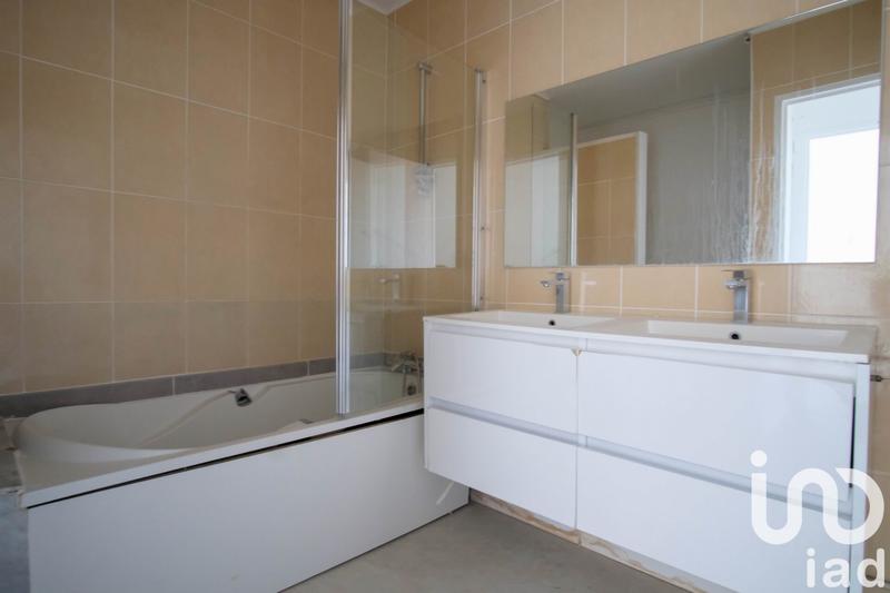 Appartement - 85 m² - 4 pièces