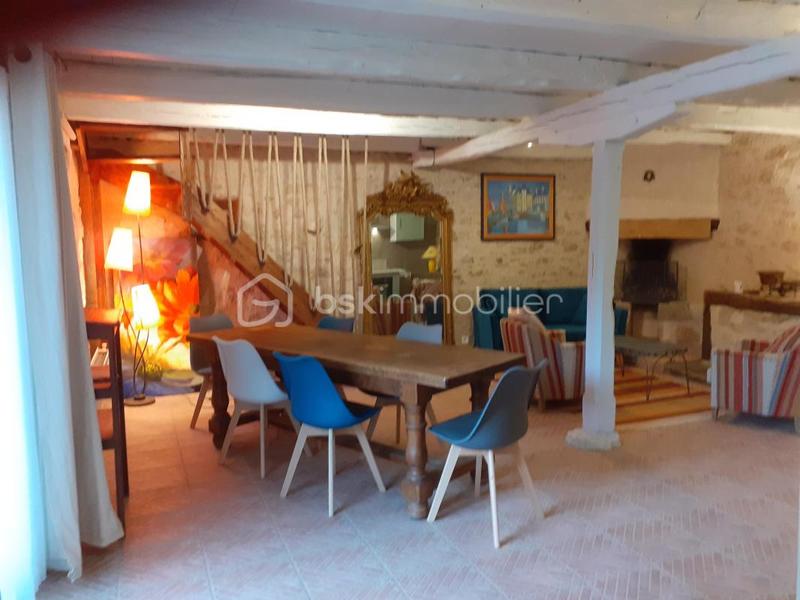 Corps de ferme - 474 m² - 15 pièces