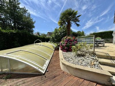 Pavillon - 130 m² - 7 pièces