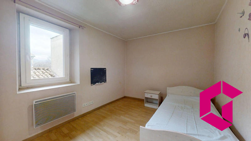 Maison - 98 m² - 4 pièces