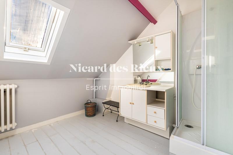 Maison ancienne - 180 m² - 9 pièces