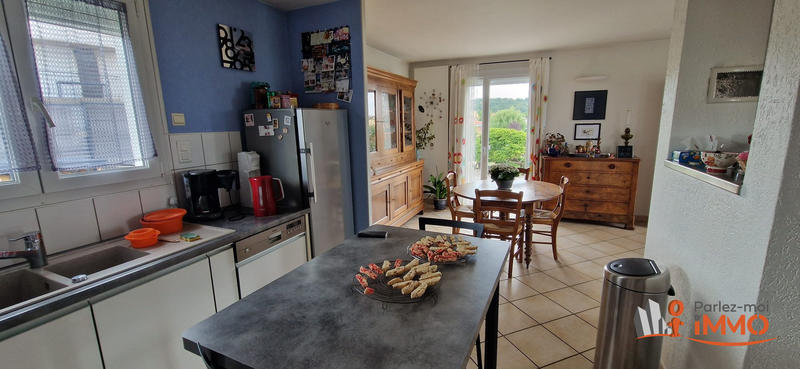 Maison traditionnelle - 113 m² - 5 pièces