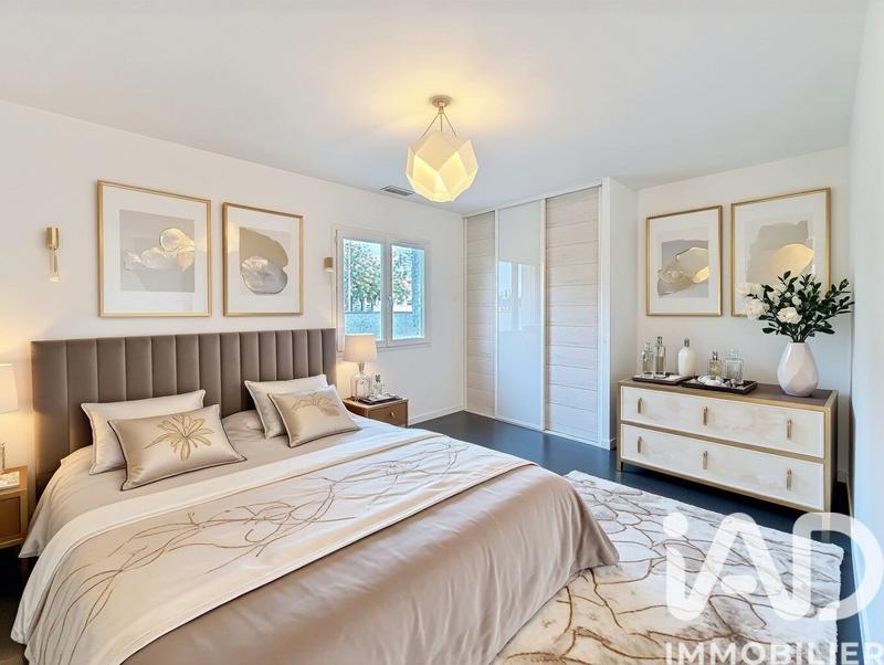 Maison - 187 m² - 5 pièces