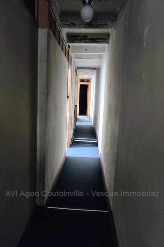 Maison - 215 m² - 7 pièces