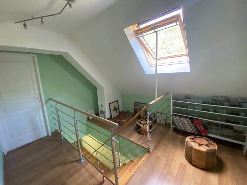 Maison - 213 m² - 8 pièces