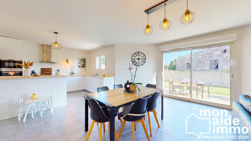 Maison - 101 m² - 5 pièces