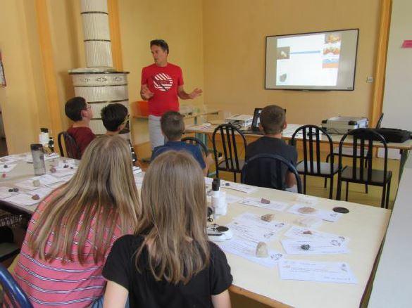 Atelier : les roches nous parlent