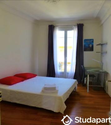 Chambre - 15 m² - 1 pièce