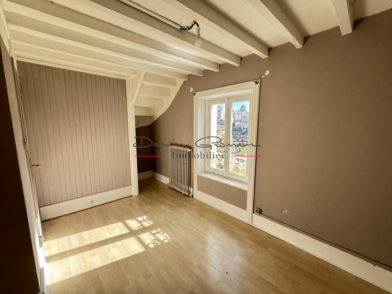 Maison - 95 m² - 6 pièces