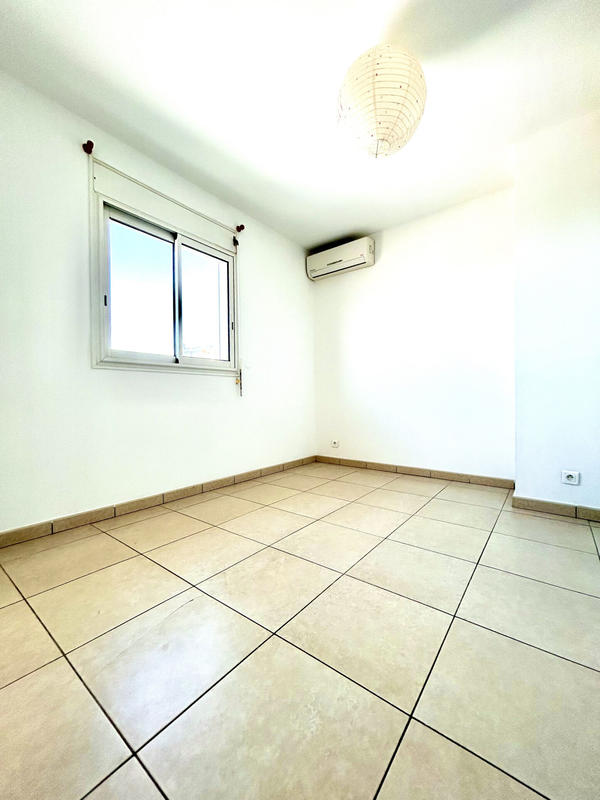 Appartement - 88 m² - 5 pièces