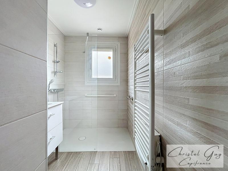 Maison - 88 m² - 3 pièces