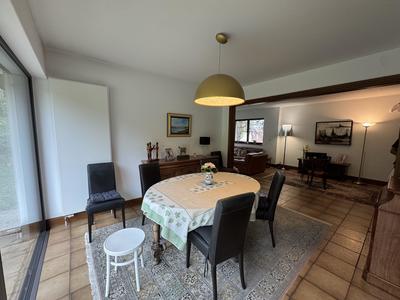 Maison - 236 m² - 7 pièces