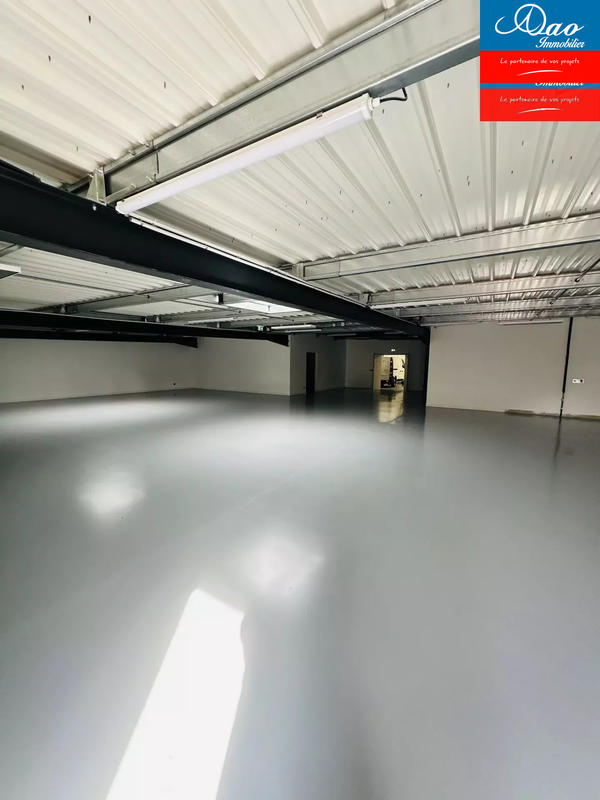 Local commercial - 700 m²