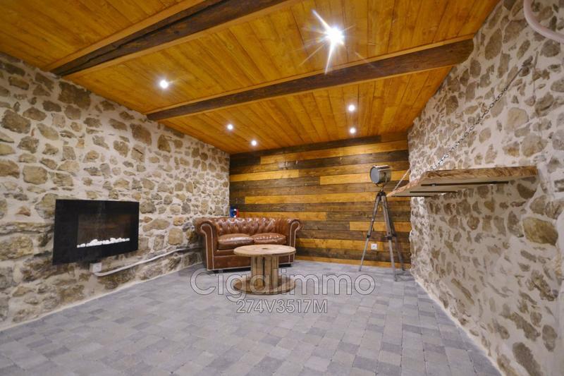 Maison en pierre - 200 m² - 7 pièces