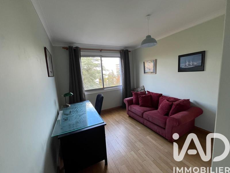 Appartement - 94 m² - 4 pièces