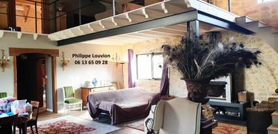 Demeure - 340 m² - 11 pièces