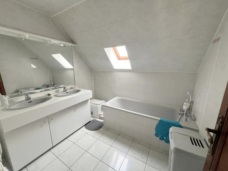 Maison - 130 m² - 6 pièces